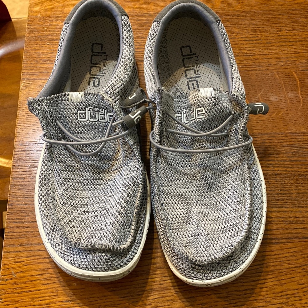 Hey Dudes size 9
